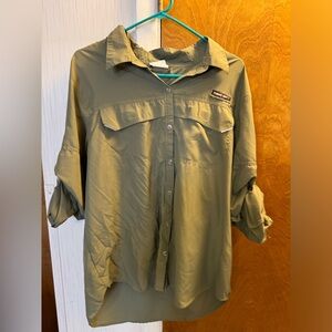 Women’s fishing / outdoor shirt